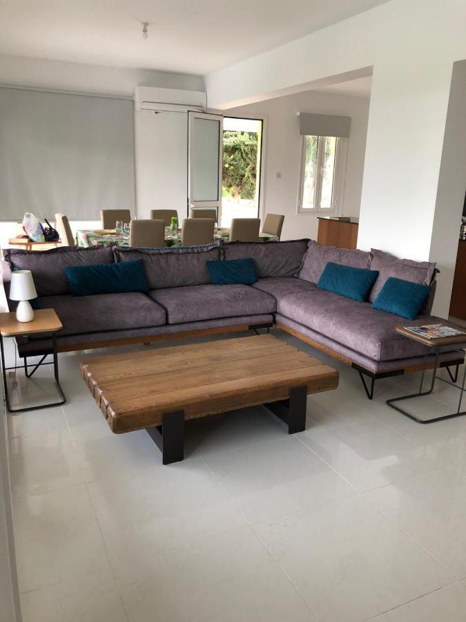 Oasi Rejuve Poseidon Vila Meneou Exterior foto